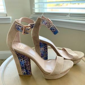 Vince Camuto heels. New!